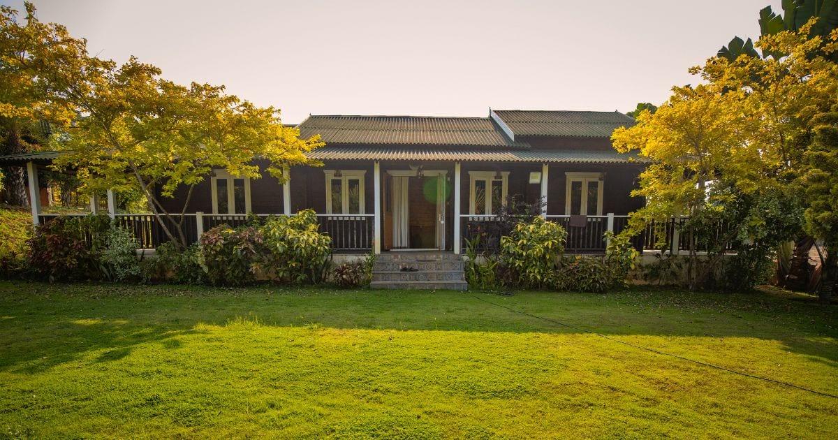 Family villa side view