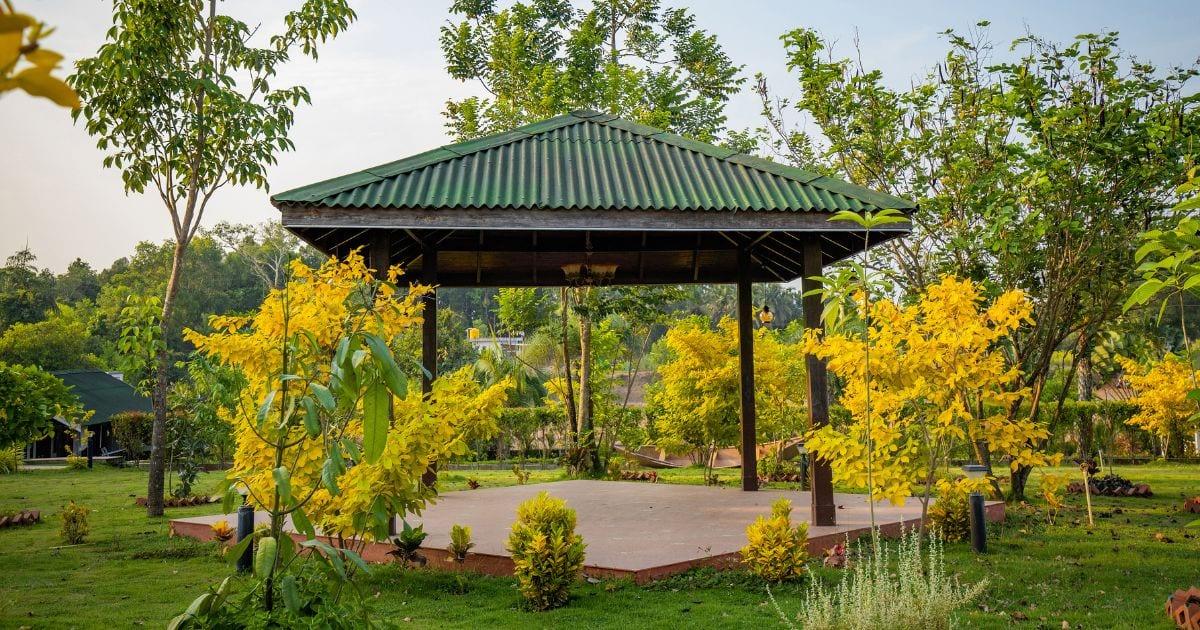 Open dome for outdoor sessions